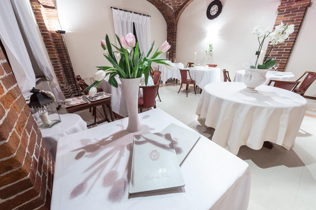 Ristorante Albergo Ca' Vittoria Tigliole المظهر الخارجي الصورة